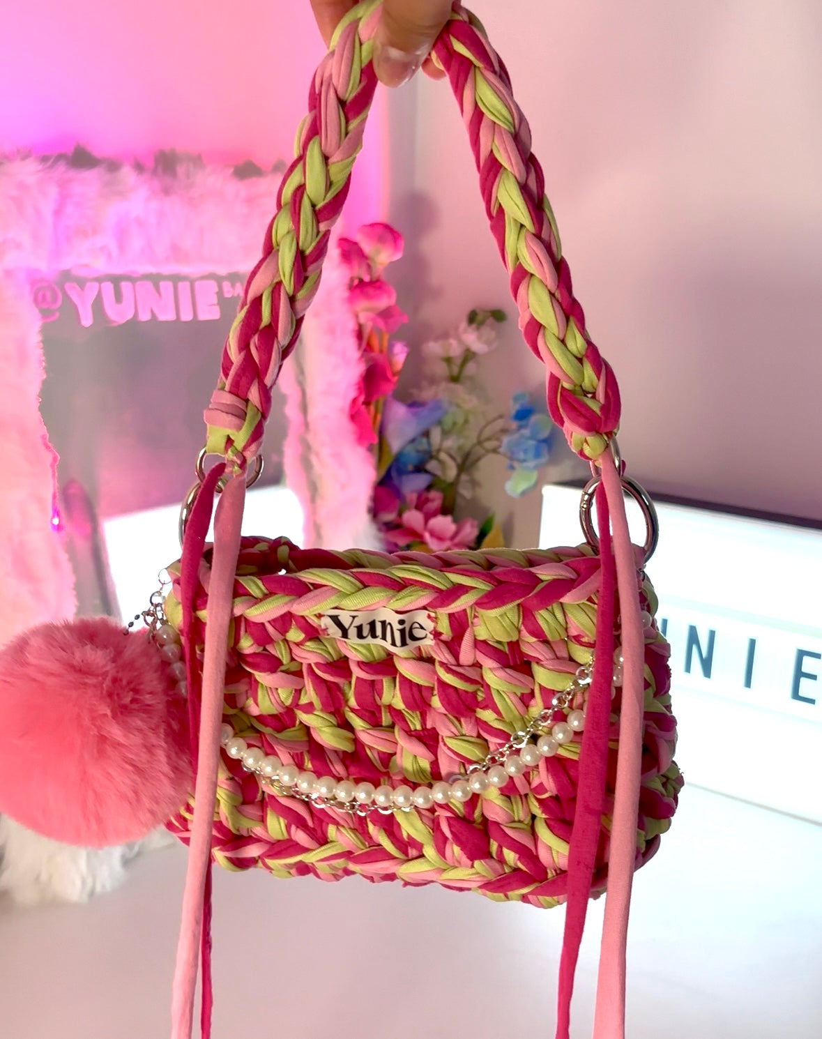 Yunie — Strawberry